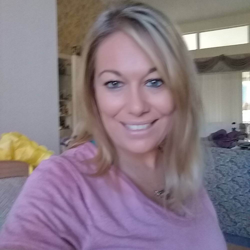 Meet your Posher, Tiffany